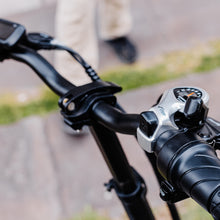 Cargar imagen en el visor de la galería, Bicicleta Eléctrica plegable